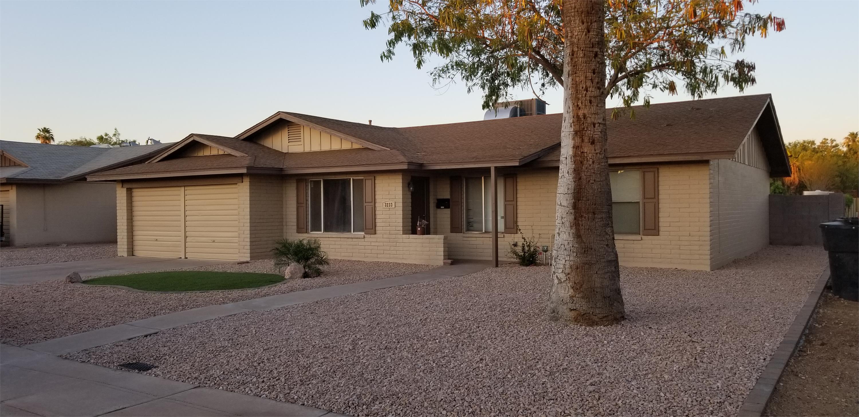 3233 S Kachina Dr